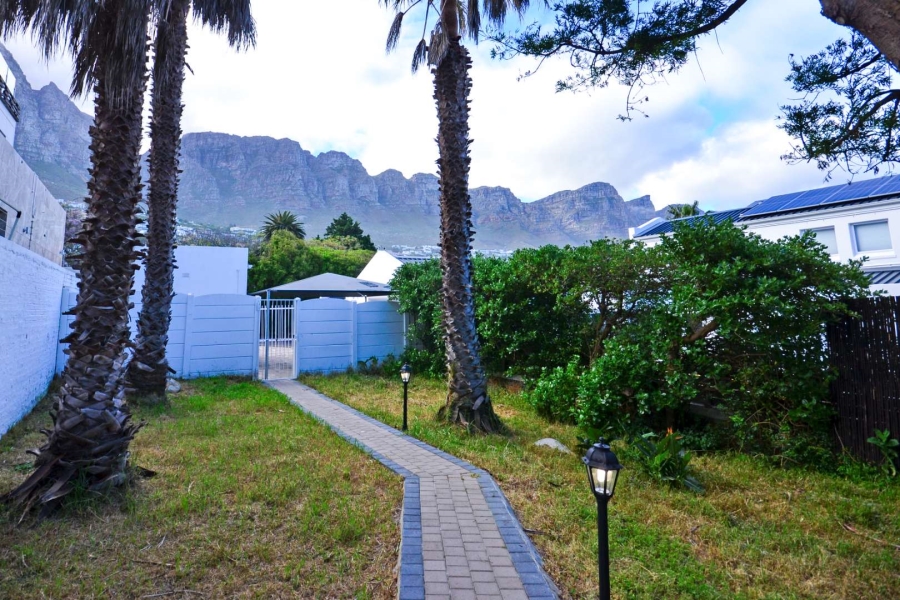 To Let 1 Bedroom Property for Rent in Camps Bay Western Cape